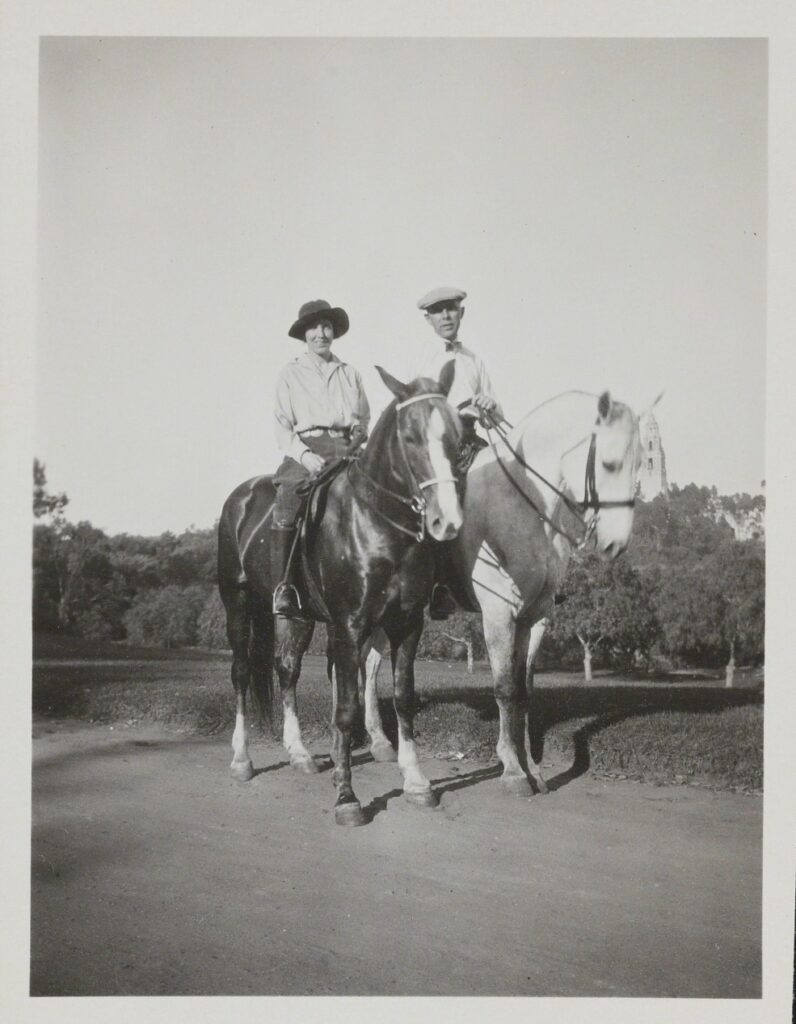 louise_and_arnold_ronnebeck_mexico_1926